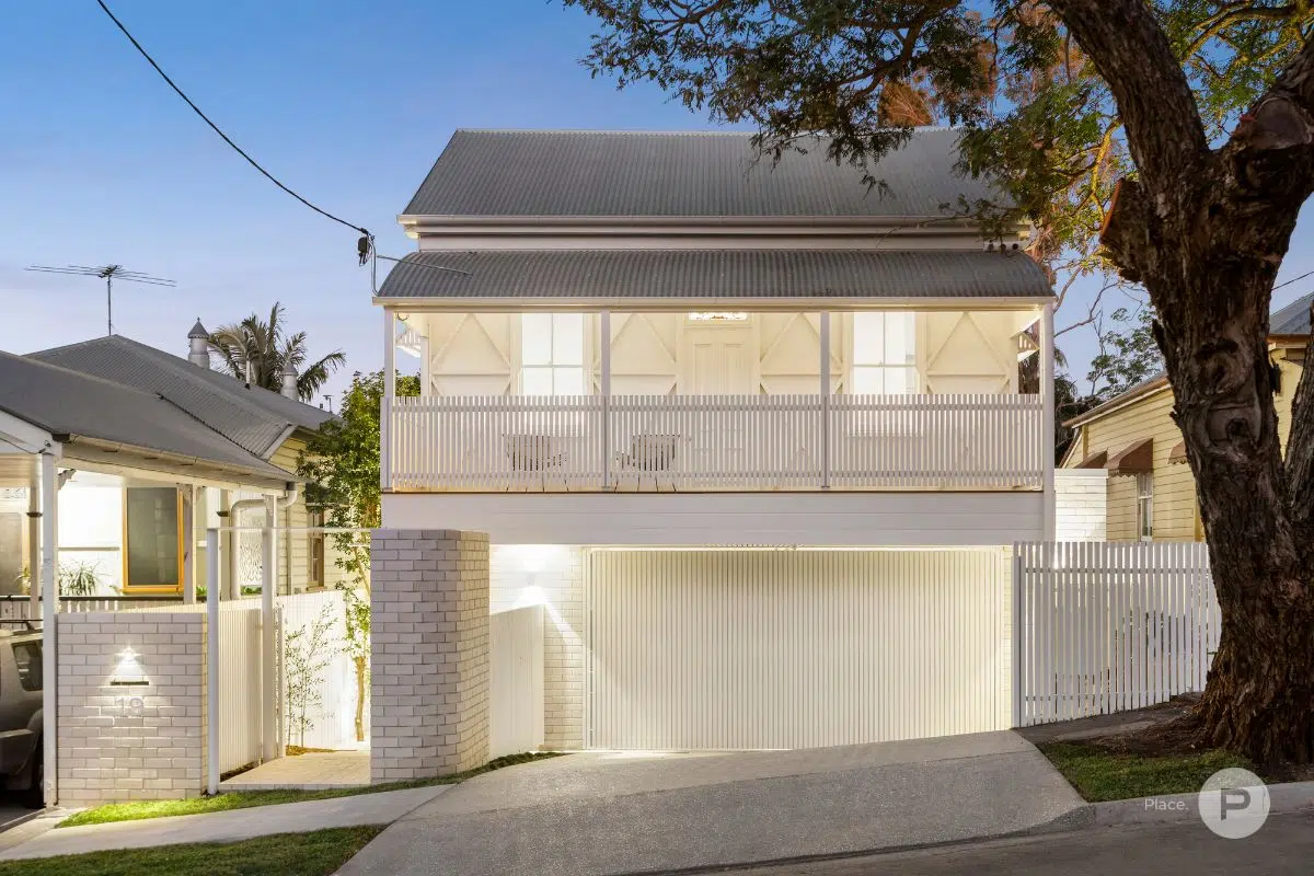 Paddington House by Wendourie Constructions - Brisbane Home Builders - front shot
